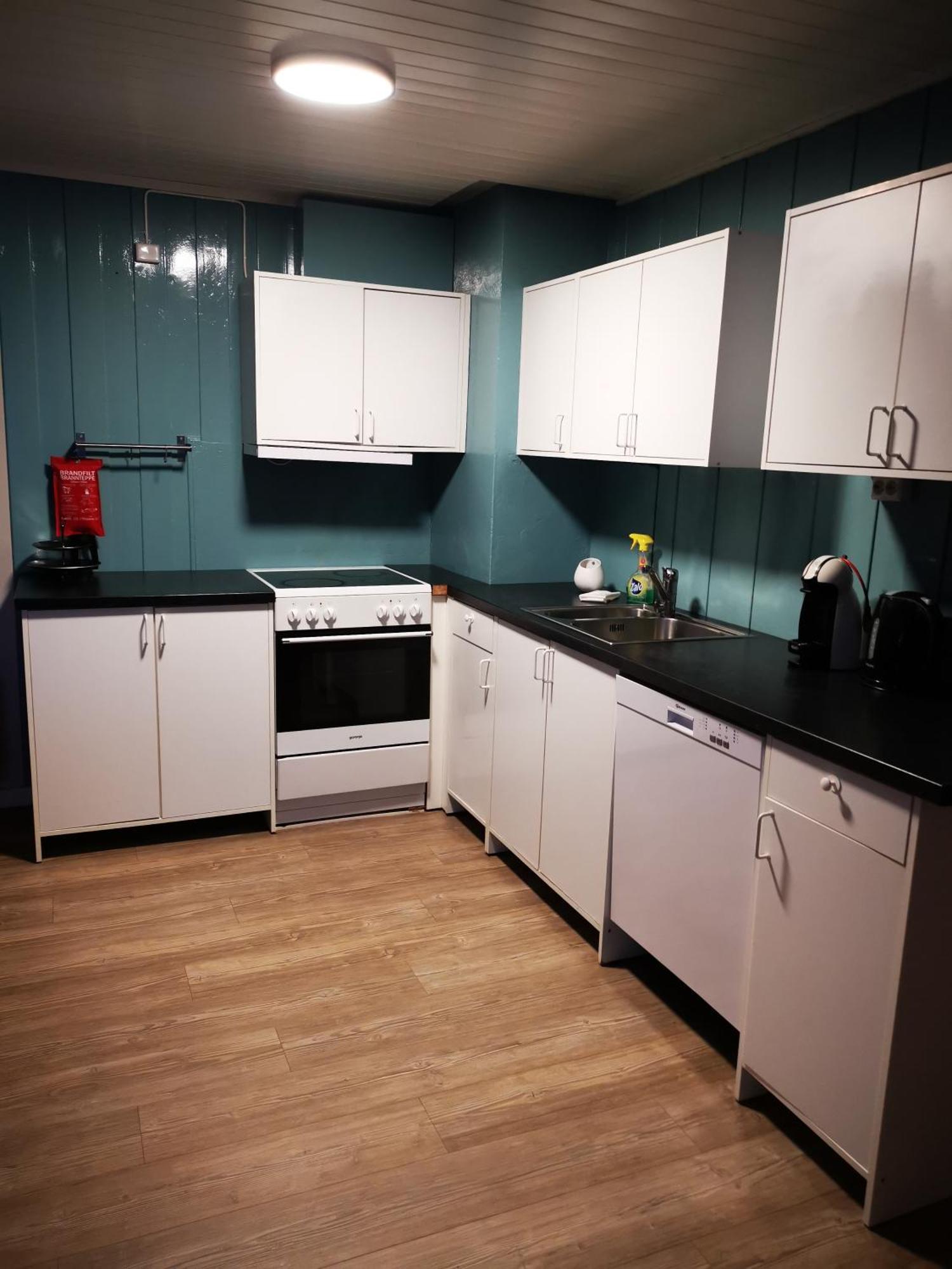 Kaikanten Rorbuer Sennesvik Quarto foto