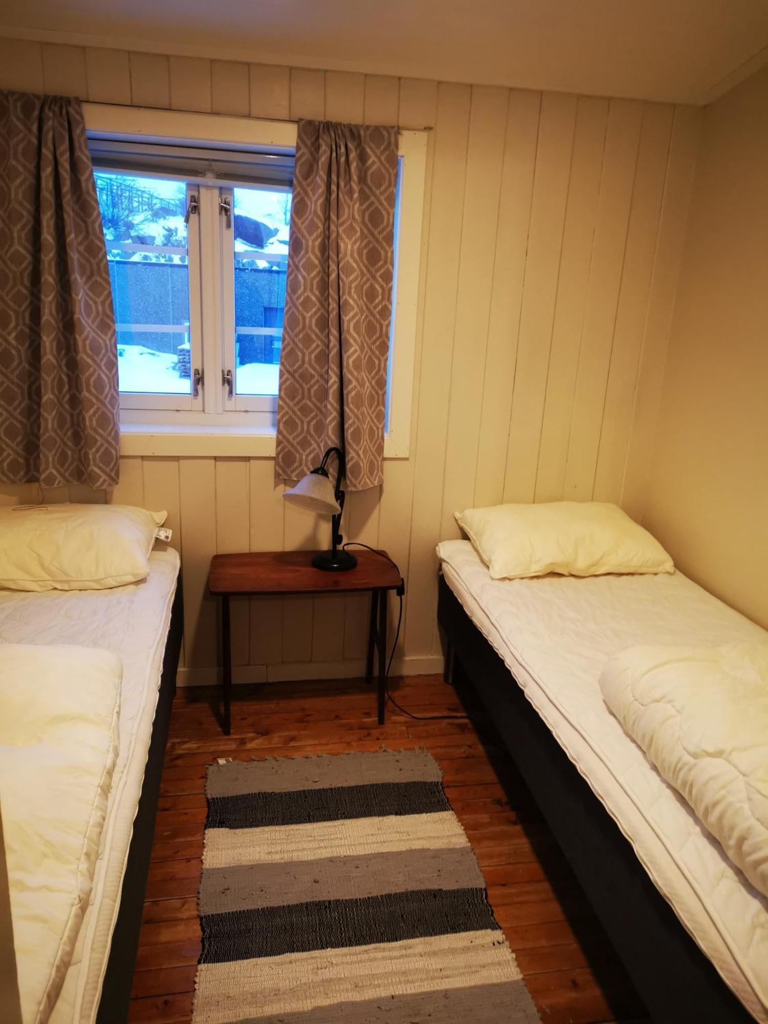 Kaikanten Rorbuer Sennesvik Quarto foto